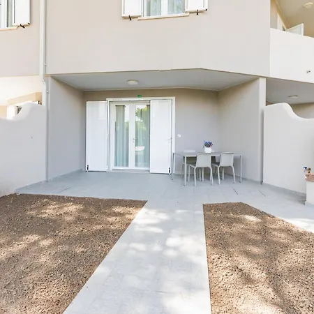 Tivoli Apartman *