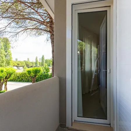 Tivoli Apartman *