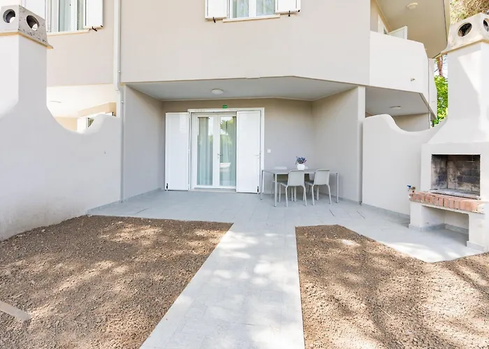 Tivoli アパート *